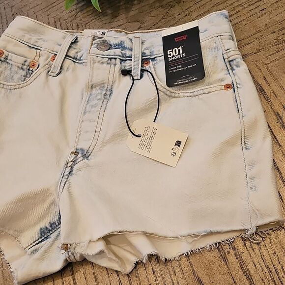 Levi's High Rise 501 Shorts Size 25 NWT - Picture 3 of 13